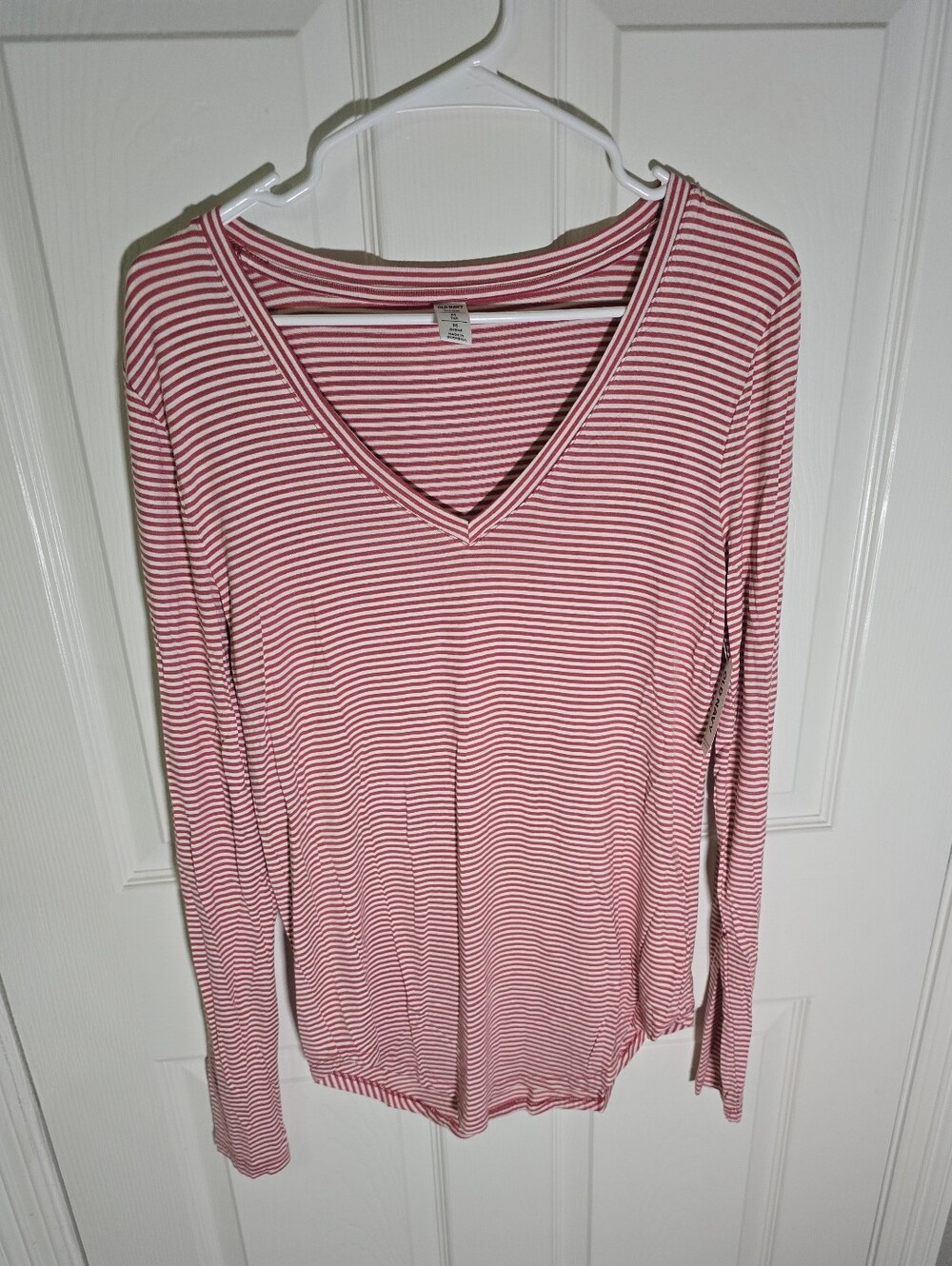 NWT Old Navy Luxe Womens V Neck Red White Stripe Long Sleeve Top Medium Tall